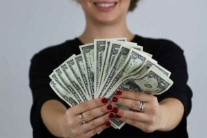 学会钱生钱 32 堂你能听懂的理财课